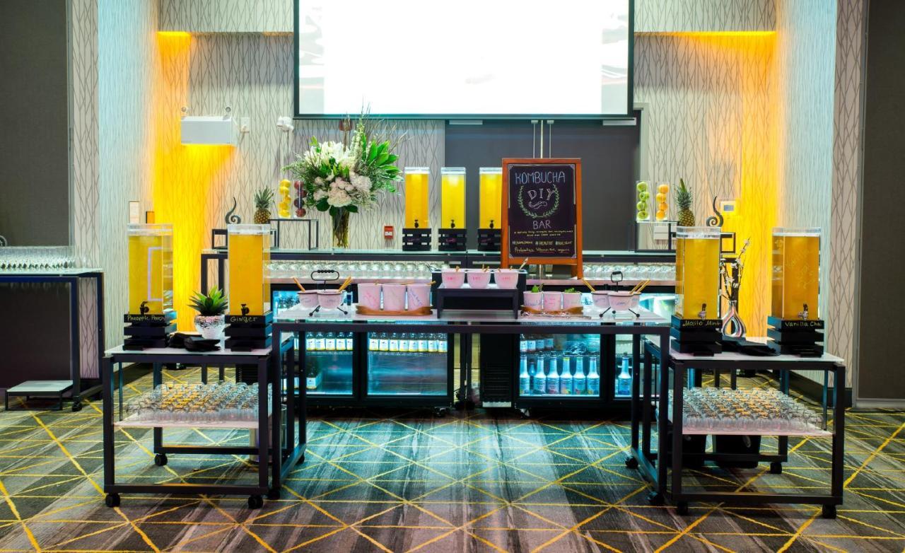 Holiday Inn Edmonton South - Evario Events By Ihg Exterior photo