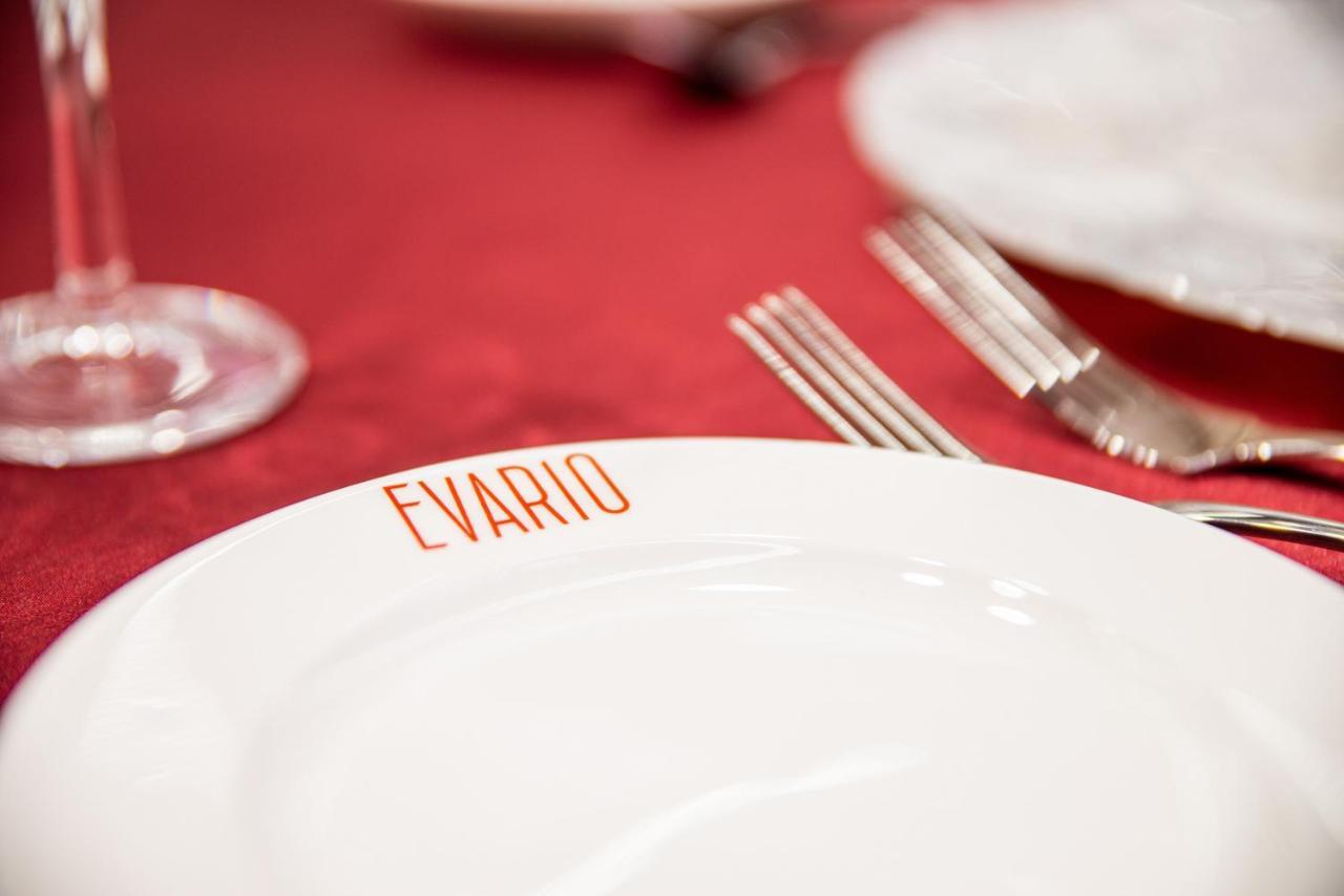 Holiday Inn Edmonton South - Evario Events By Ihg Exterior photo