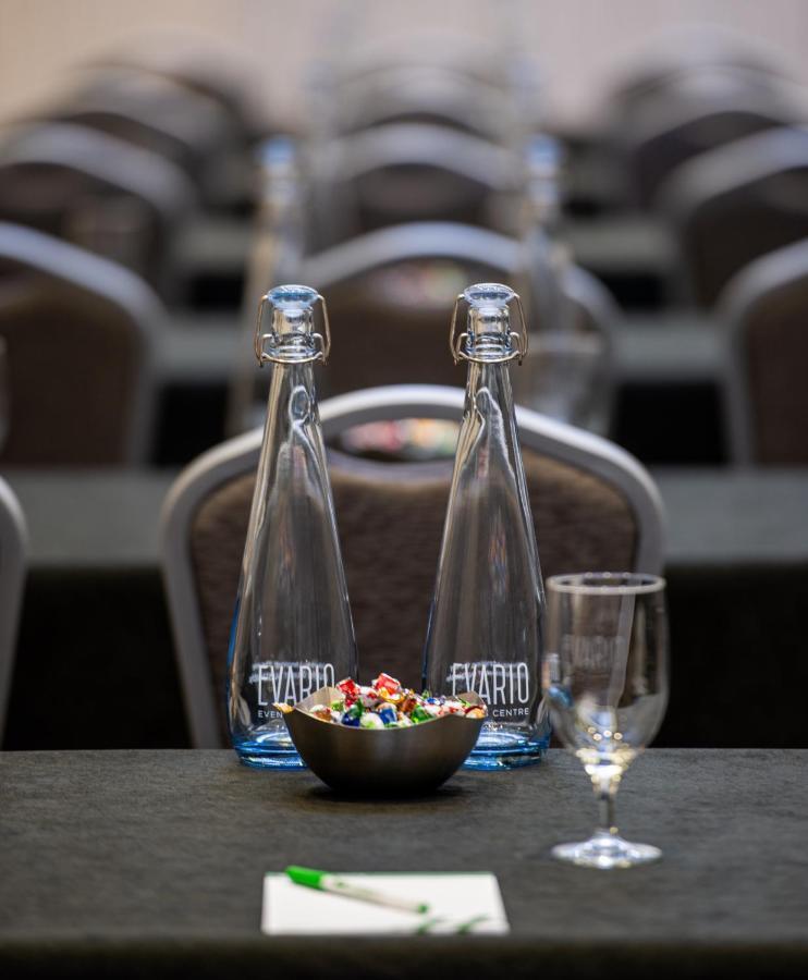Holiday Inn Edmonton South - Evario Events By Ihg Exterior photo
