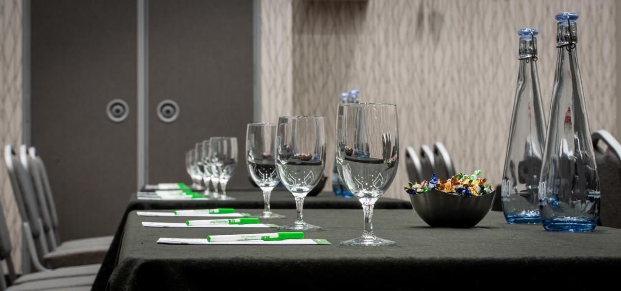 Holiday Inn Edmonton South - Evario Events By Ihg Exterior photo